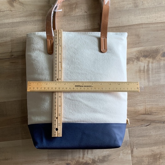 4 Bottle Wine Tote - Picture 4 of 5